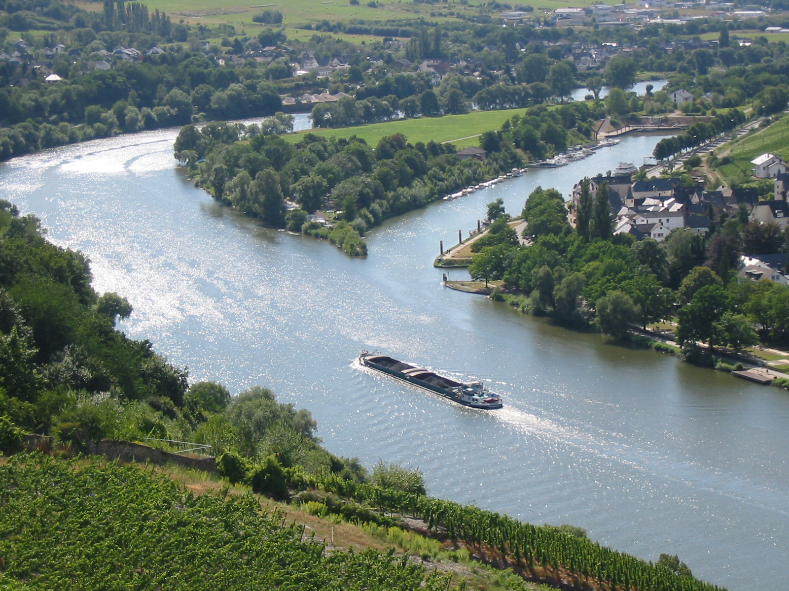 106-0615_img.jpg